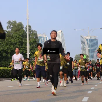 Runner Photo 6917614