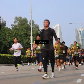 Runner Photo 6917615