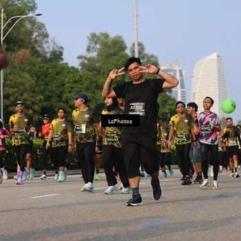 Runner Photo 6917631