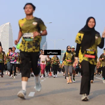 Runner Photo 6917632