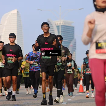Runner Photo 6917640
