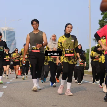 Runner Photo 6917689