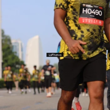 Runner Photo 6917699