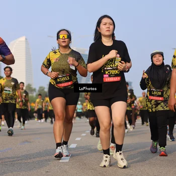 Runner Photo 6917713