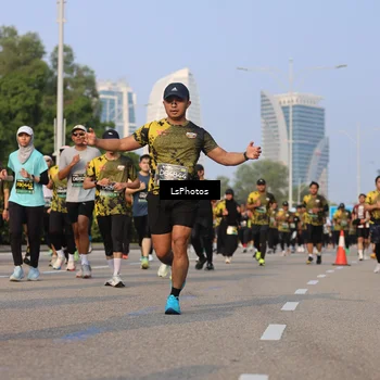 Runner Photo 6917729
