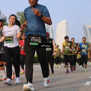 Runner Photo 6917896