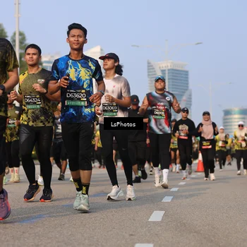 Runner Photo 6917913