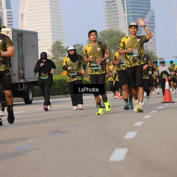 Runner Photo 6918365