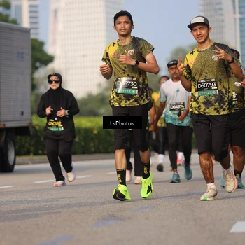 Runner Photo 6918368