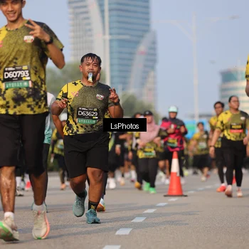 Runner Photo 6918371