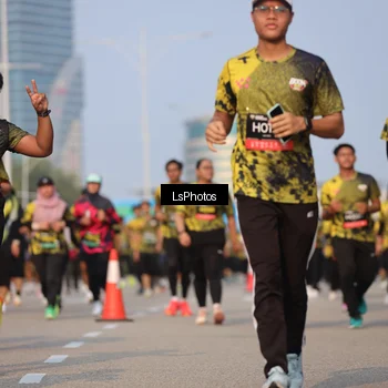Runner Photo 6918376