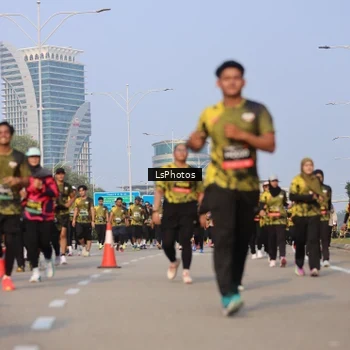 Runner Photo 6918388