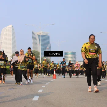 Runner Photo 6918410