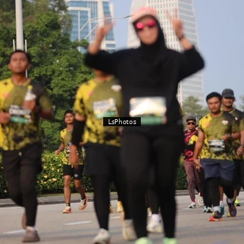 Runner Photo 6918436