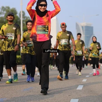 Runner Photo 6918459