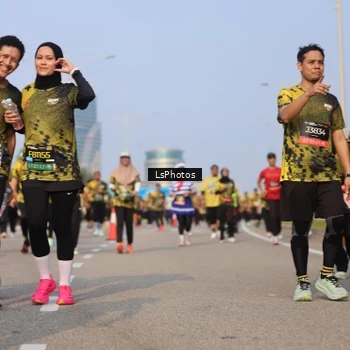 Runner Photo 6918471