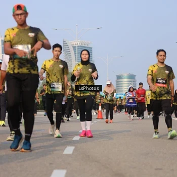 Runner Photo 6918474