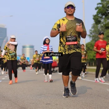 Runner Photo 6918486