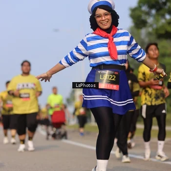 Runner Photo 6918490