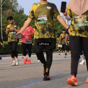 Runner Photo 6918494