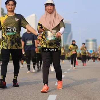 Runner Photo 6918495