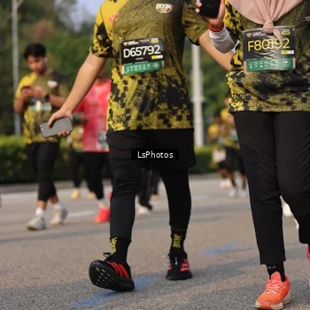 Runner Photo 6918499