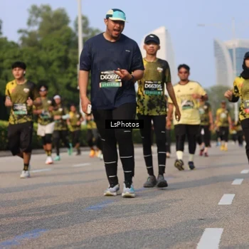 Runner Photo 6918502