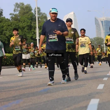 Runner Photo 6918503