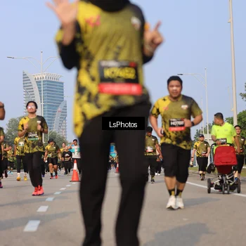 Runner Photo 6918511