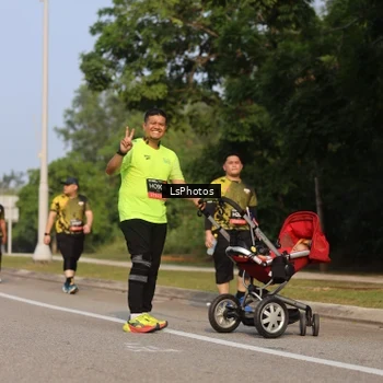 Runner Photo 6918523