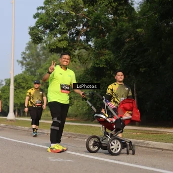 Runner Photo 6918524