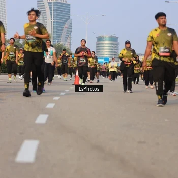 Runner Photo 6918526