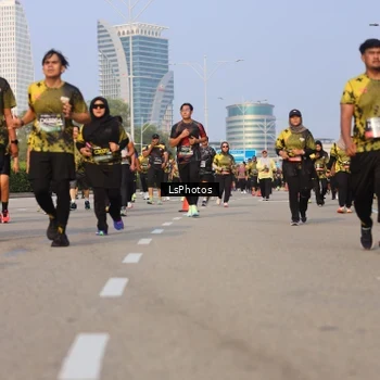 Runner Photo 6918531