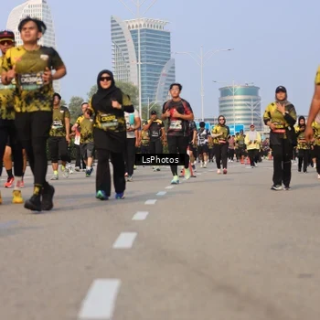 Runner Photo 6918532