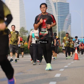 Runner Photo 6918537
