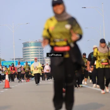 Runner Photo 6918546