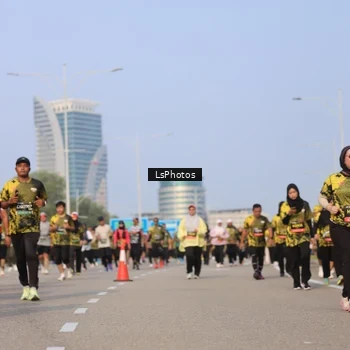 Runner Photo 6918553