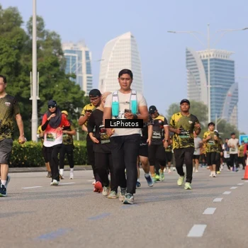 Runner Photo 6918554