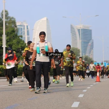 Runner Photo 6918556