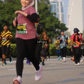 Runner Photo 6918575