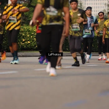 Runner Photo 6918576