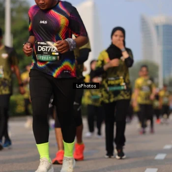 Runner Photo 6918595