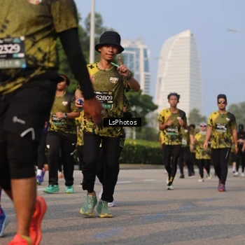 Runner Photo 6918605