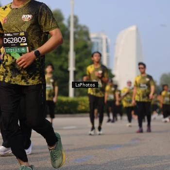 Runner Photo 6918607