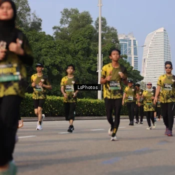 Runner Photo 6918611