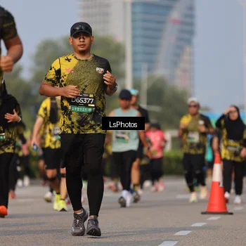 Runner Photo 6918623
