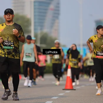 Runner Photo 6918625
