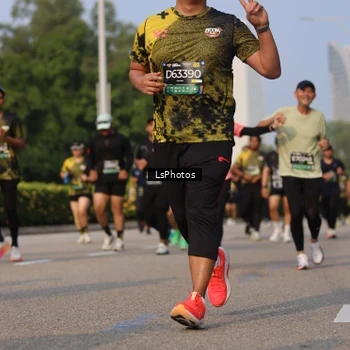Runner Photo 6918664