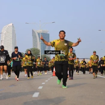 Runner Photo 6918669