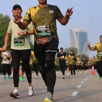 Runner Photo 6918670